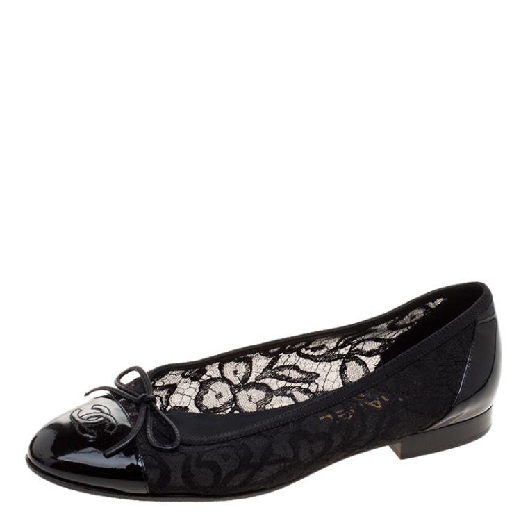 Chanel White/Black Lace and Patent Leather Bow Ballet Flats Size