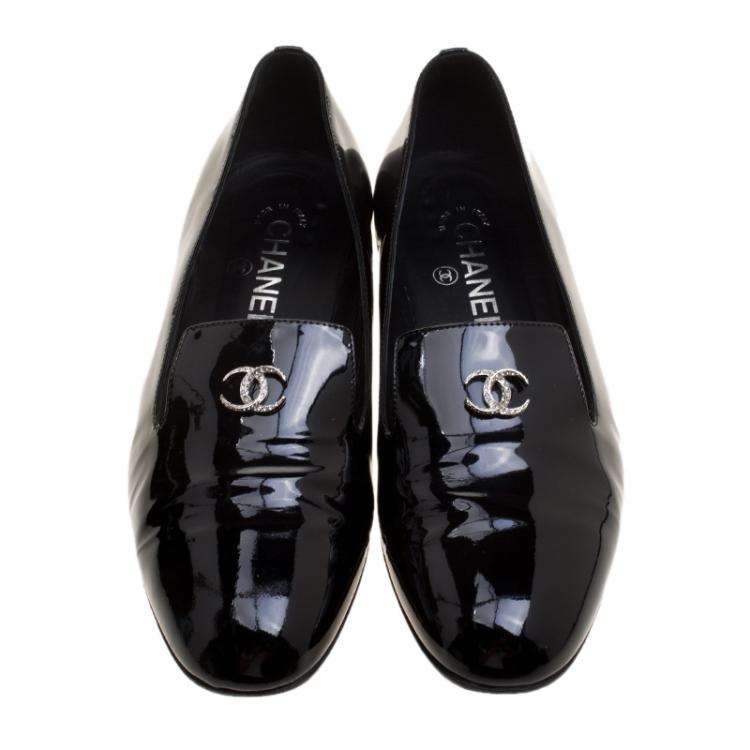 Pre Owned Chanel Black Patent Leather CC Smoking Slippers Size 38