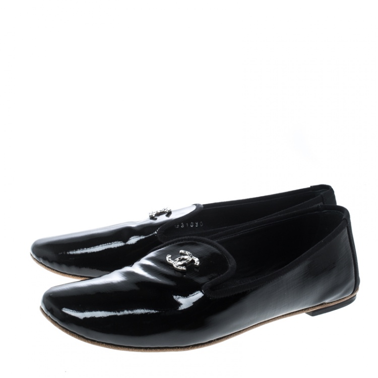 Pre Owned Chanel Black Patent Leather CC Smoking Slippers Size 37.5