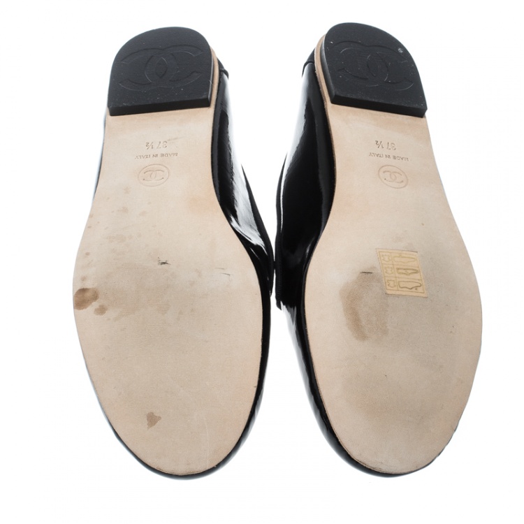 Pre Owned Chanel Black Patent Leather CC Smoking Slippers Size 37.5