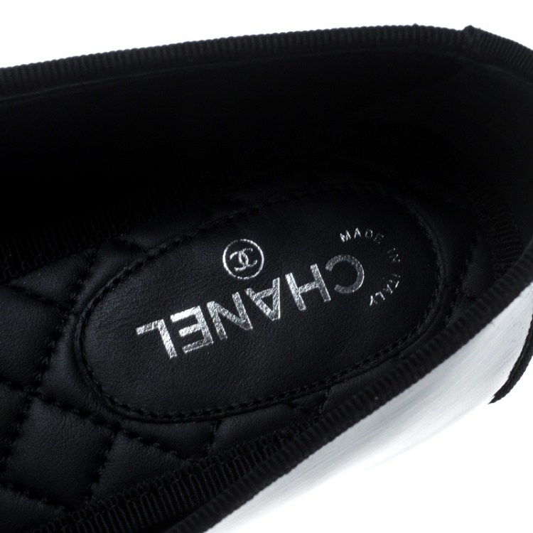 Pre Owned Chanel Black Patent Leather CC Smoking Slippers Size 37.5