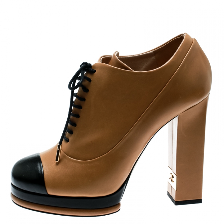 Chanel Beige/Black Leather Cap Toe Platform Ankle Boots Size 40 Chanel