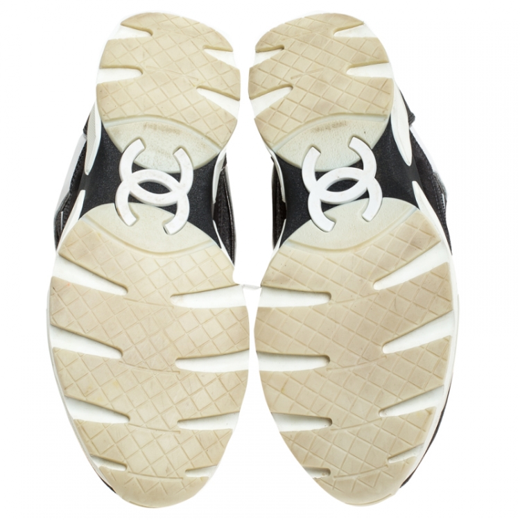 Pre Owned Chanel Blue Leather, Suede and Fabric CC Sneakers Size 36