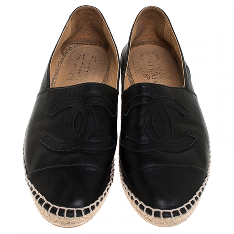 Pre Owned Chanel Black Leather CC Espadrille Slip On Loafers Size 39 