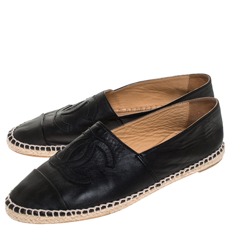 Pre Owned Chanel Black Leather CC Espadrille Slip On Loafers Size 39 
