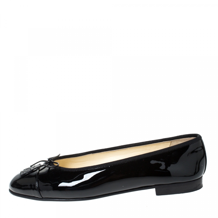 Chanel Black Patent Leather Bow CC Cap Toe Ballet Flats Size 37.5 Chanel