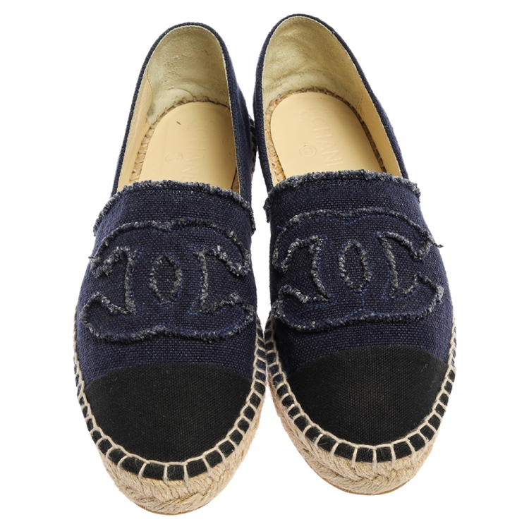 Pre Owned Chanel Blue Canvas CC Espadrilles Flat Loafers Size 41