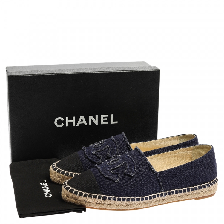 Pre Owned Chanel Blue Canvas CC Espadrilles Flat Loafers Size 41