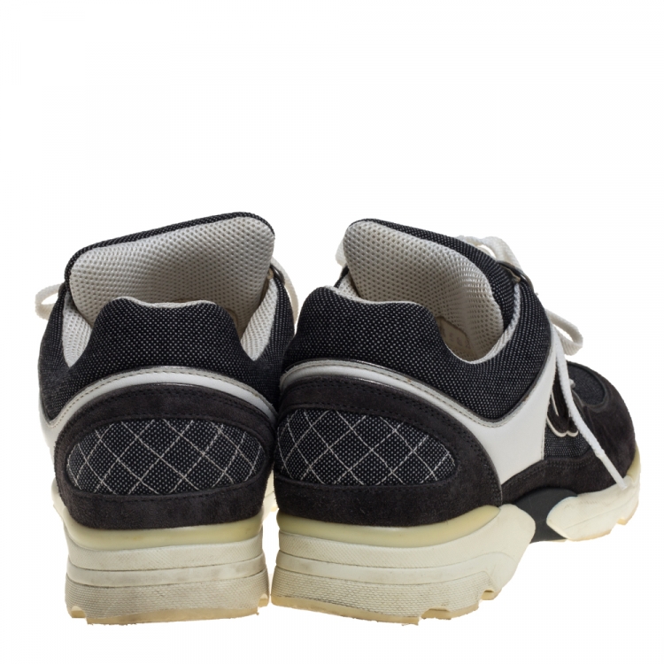 Pre Owned Chanel Grey/White Canvas And Leather CC Trainer Sneakers Size 39