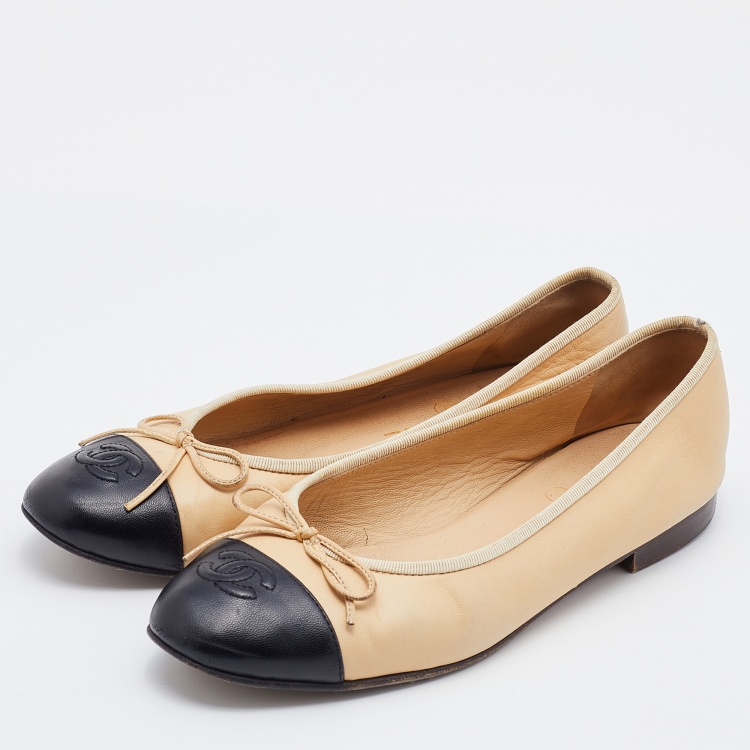 Chanel Beige/Black Leather CC Cap Toe Bow Ballet Flats Size 37.5