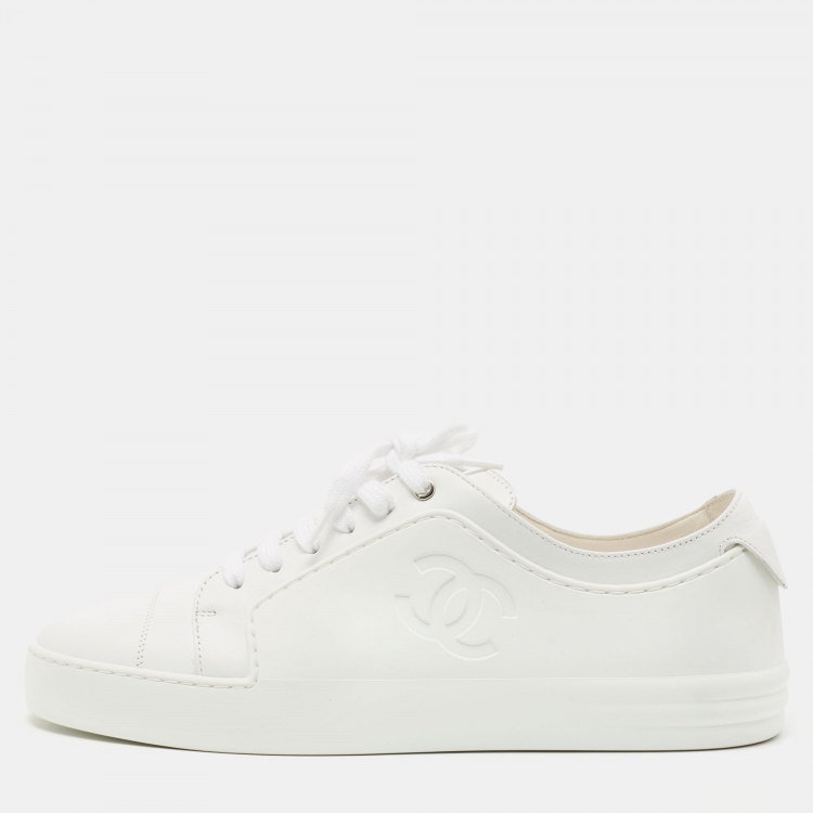 Chanel White Leather CC Low Top Sneakers Size 40 Chanel | The Luxury Closet