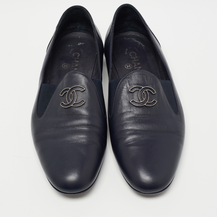 Pre Owned Chanel Navy Blue Leather CC Slip On Loafers Size 41