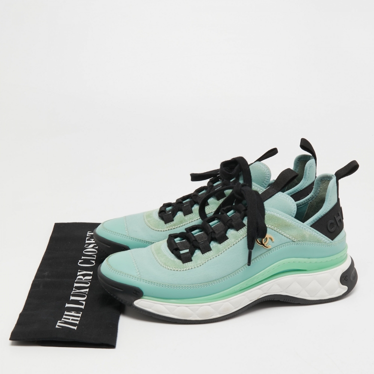 Pre Owned Chanel Light Green/Black Fabric, Leather and Suede CC Low Top Sneakers Size 38.5