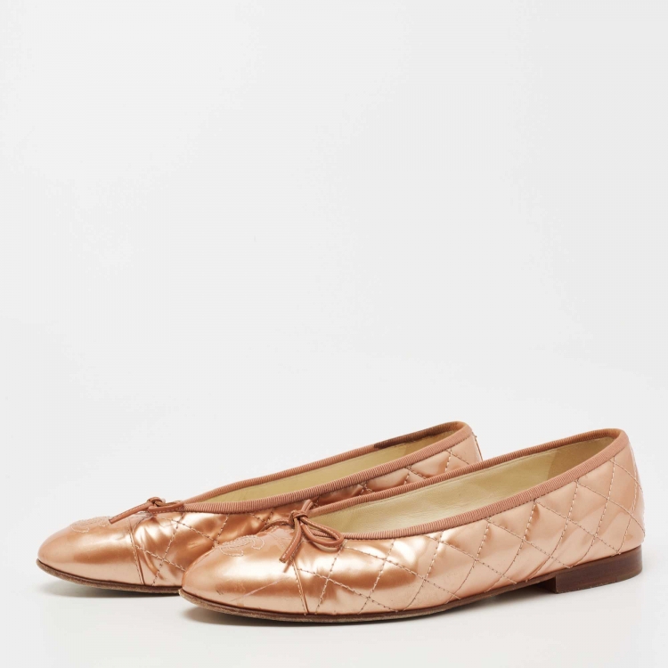 Chanel Peach Quilted Patent Leather CC Bow Ballet Flats Size 37 Chanel