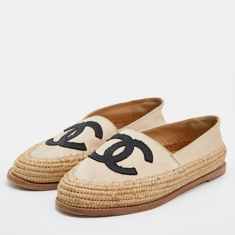 Chanel Beige/Black Satin and Woven Raffia CC Espadrille Flats Size 39 Chanel  | TLC