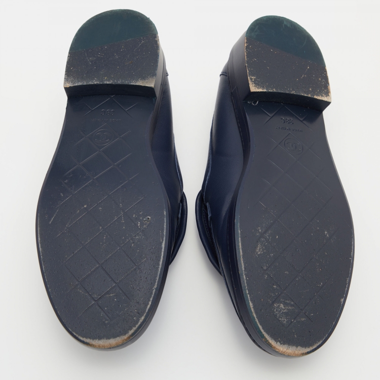 Pre Owned Chanel Blue Quilted Leather CC Turnlock Loafers Size 38