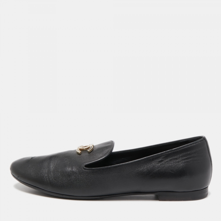 Pre Owned Chanel Black Leather CC Slip On Smoking Slippers Size 40