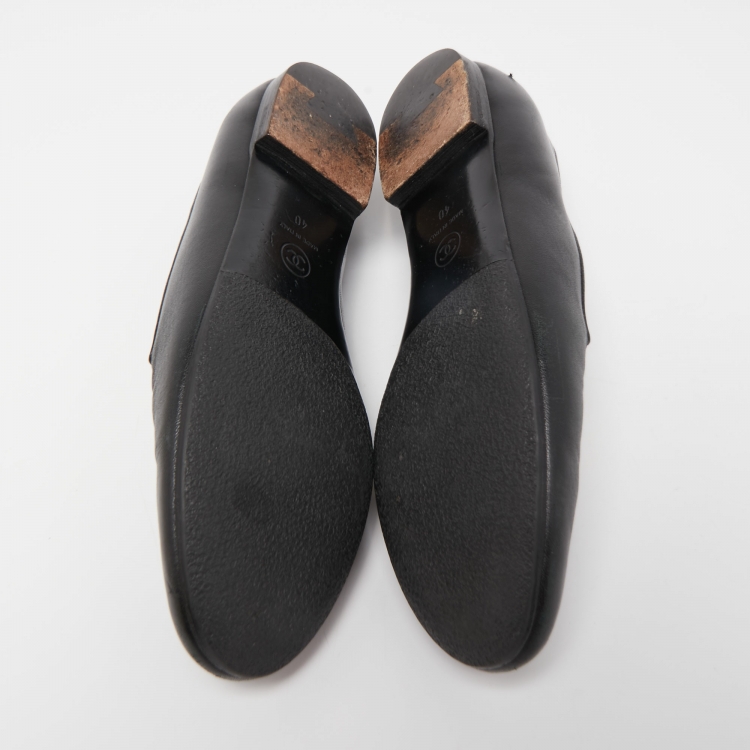 Pre Owned Chanel Black Leather CC Slip On Smoking Slippers Size 40