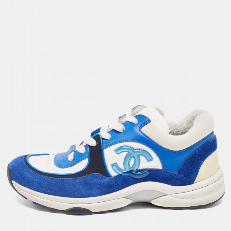 Pre Owned Chanel Blue/White Leather and Nylon CC Low Top Sneakers Size 39.5 