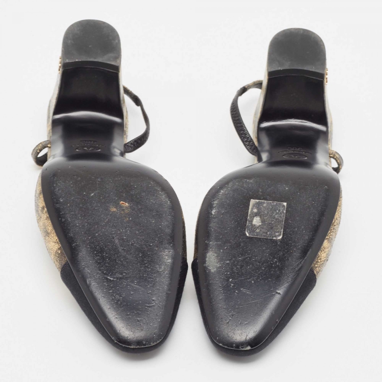 Pre Owned Chanel Black/Gold Leather CC Cap Toe Slingback Pumps Size 38