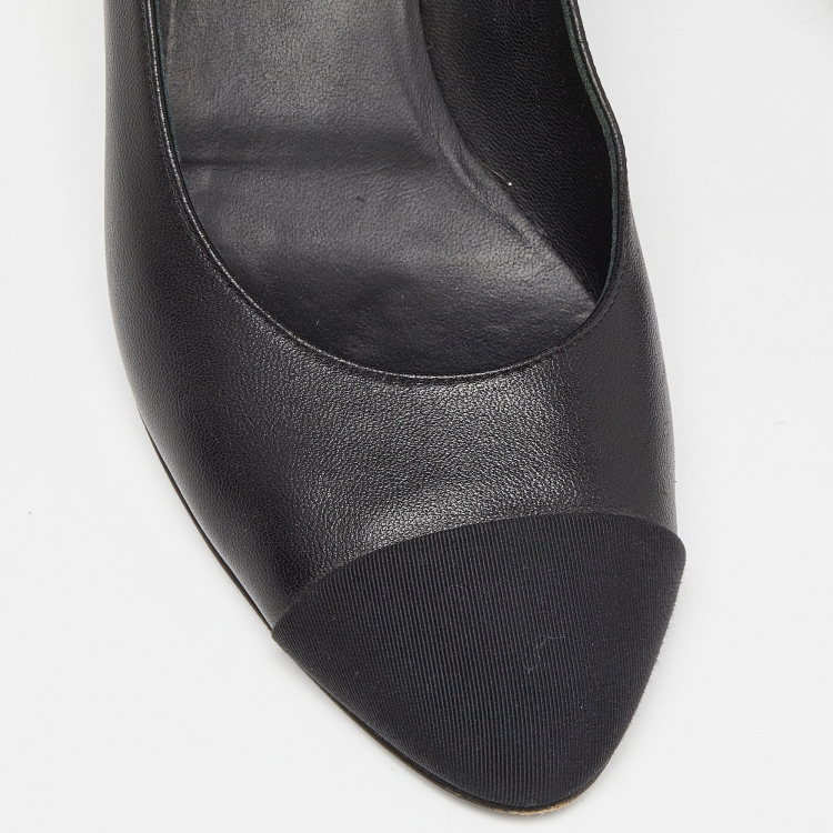 Pre Owned Chanel Black Leather and Fabric Cap Toe CC Pumps Size 37