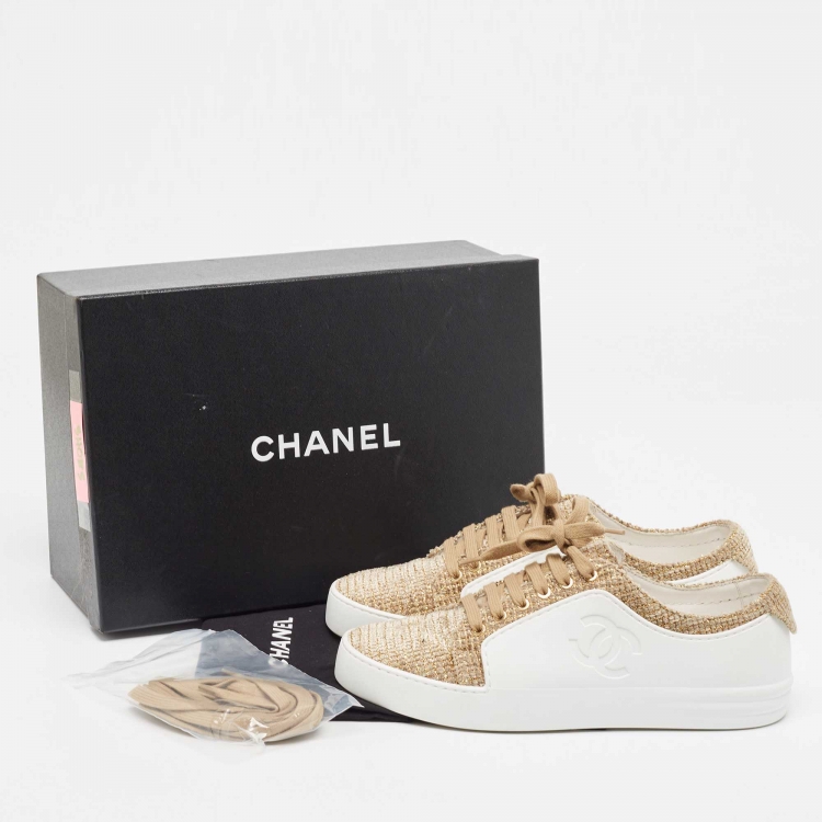 Pre Owned Chanel Gold/White Tweed and Rubber CC Low Top Sneakers Size 38