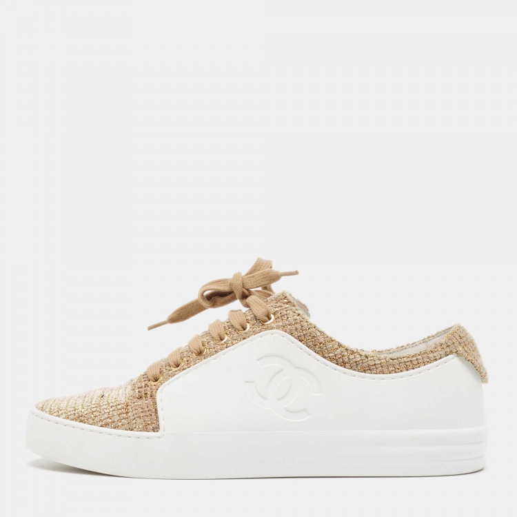 Pre Owned Chanel Gold/White Tweed and Rubber CC Low Top Sneakers Size 38