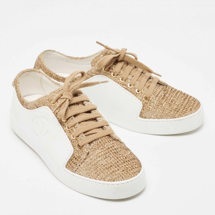 Pre Owned Chanel Gold/White Tweed and Rubber CC Low Top Sneakers Size 38