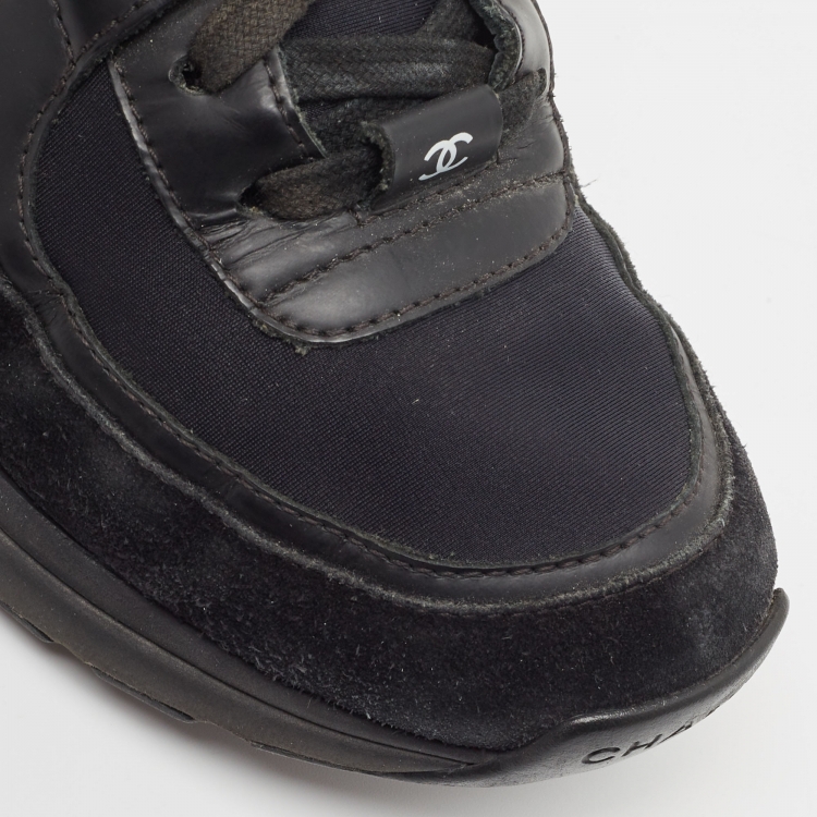 Pre Owned Chanel Black Fabric And Suede CC Low Top Sneakers Size 37.5