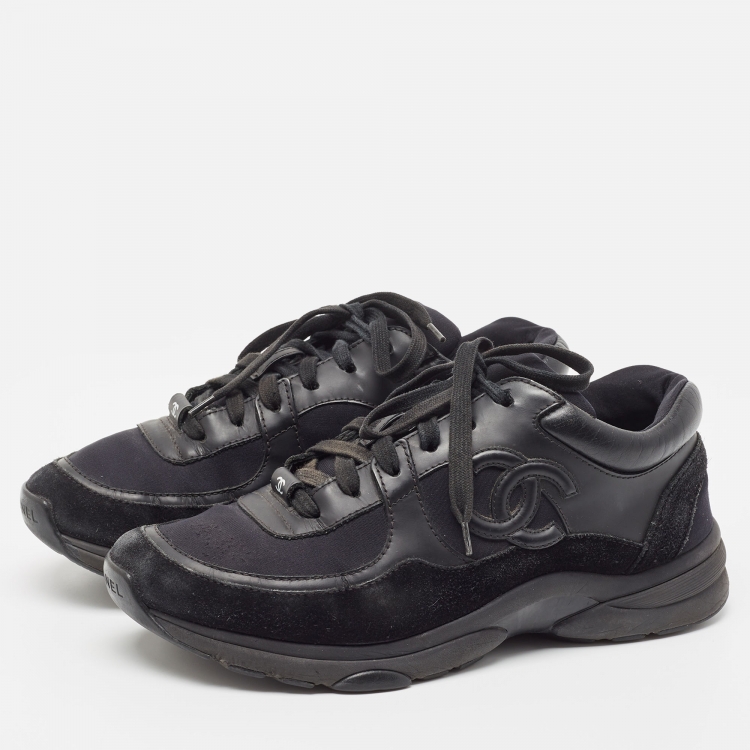 Pre Owned Chanel Black Fabric And Suede CC Low Top Sneakers Size 37.5