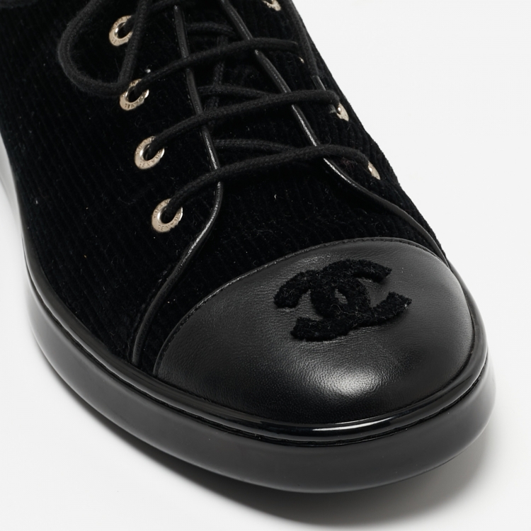 Pre Owned Chanel Black Velvet and Leather CC Low Top Sneakers Size 41