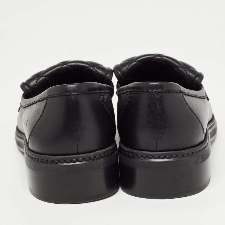 Pre Owned Chanel Black Quilted Leather CC Interlocking Logo Slip On Loafers Size 39