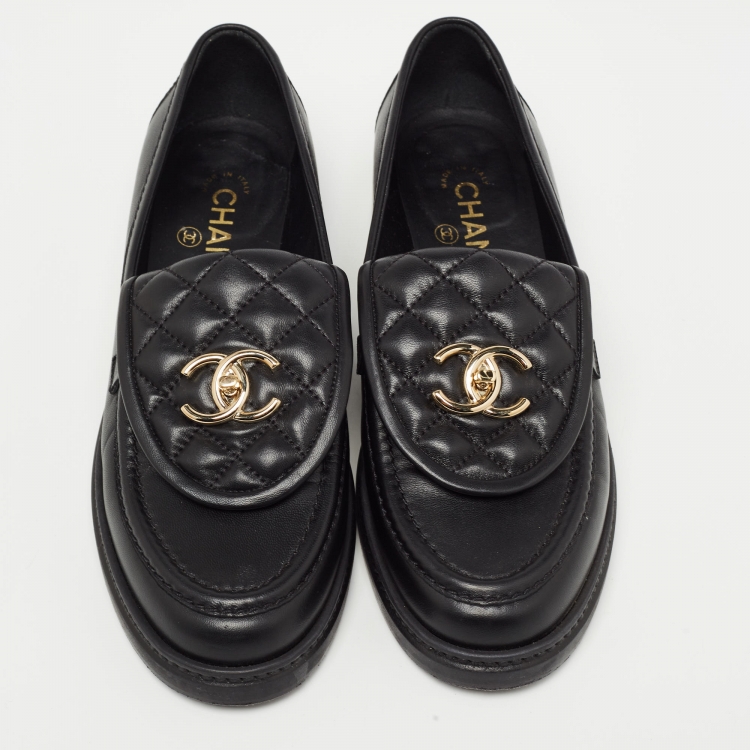 Pre Owned Chanel Black Quilted Leather CC Interlocking Logo Slip On Loafers Size 39