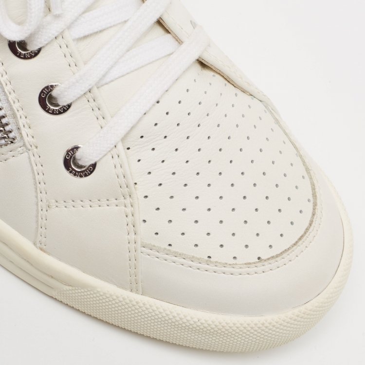 Pre Owned Chanel White Leather CC High Top Sneakers Size 37.5