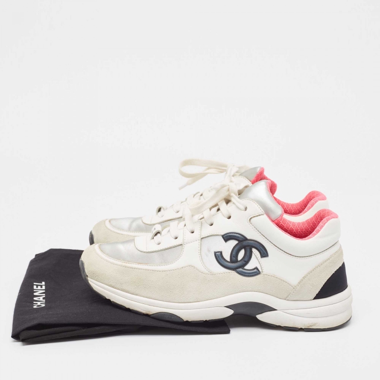 Pre Owned Chanel Multicolor Suede and Leather CC Low Top Sneakers Size 39