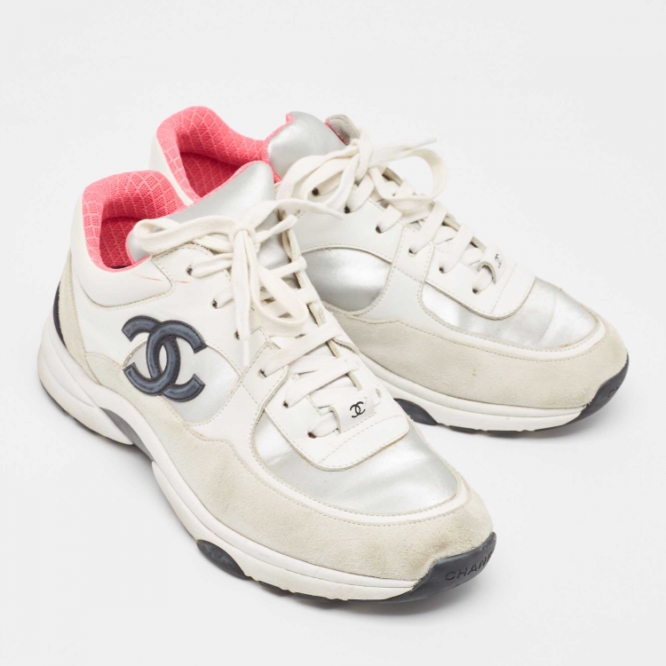 Pre Owned Chanel Multicolor Suede and Leather CC Low Top Sneakers Size 39
