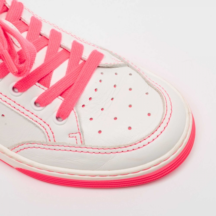 Pre Owned Chanel White/Pink Leather 22P Trainer Sneakers Size 38.5