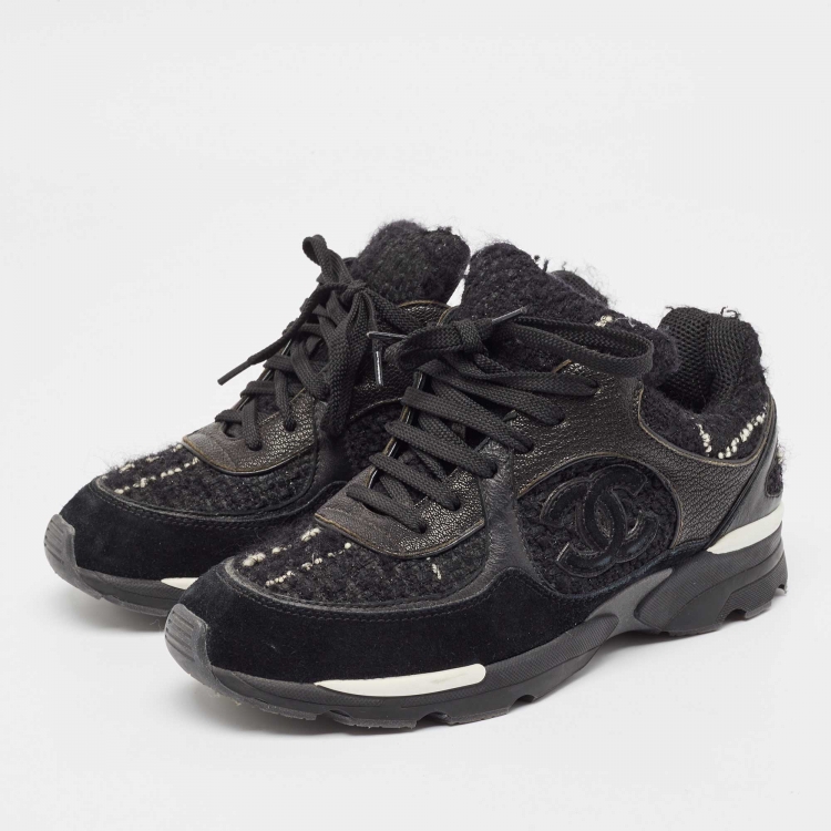 Pre Owned Chanel Black Tweed and Leather CC Low Top Sneakers Size 36.5