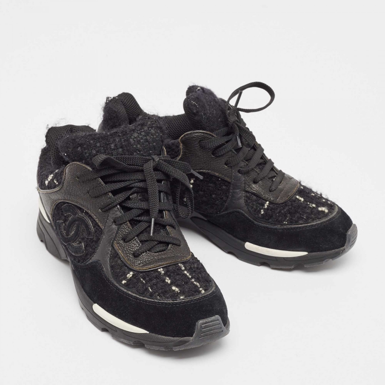 Pre Owned Chanel Black Tweed and Leather CC Low Top Sneakers Size 36.5