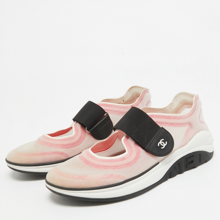 Pre Owned Chanel Pink/White Mesh CC Low Top Sneakers Size 38