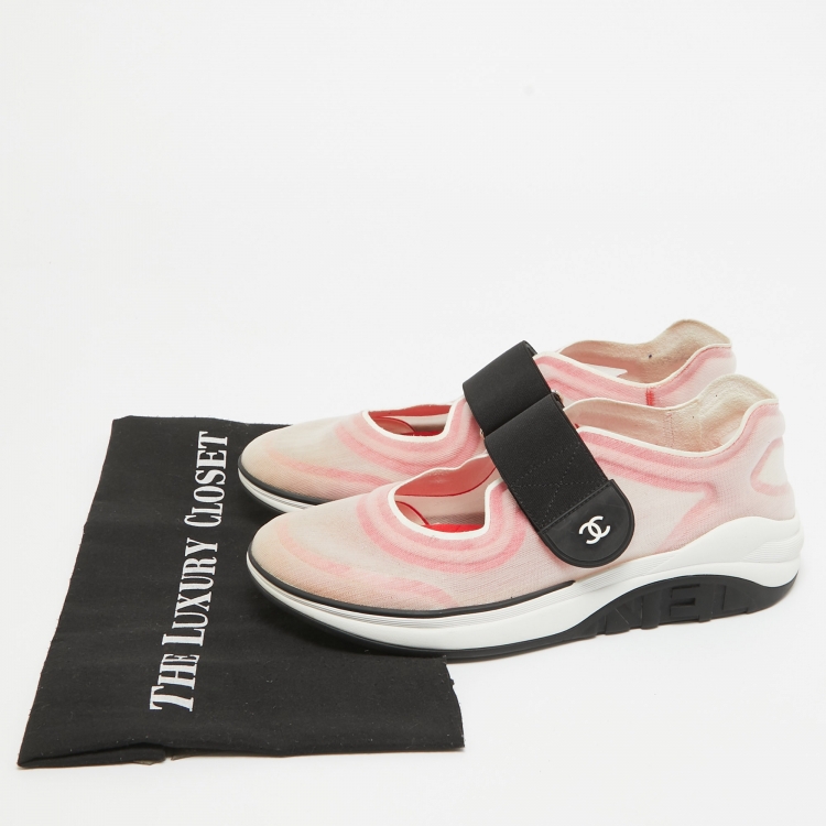 Pre Owned Chanel Pink/White Mesh CC Low Top Sneakers Size 38