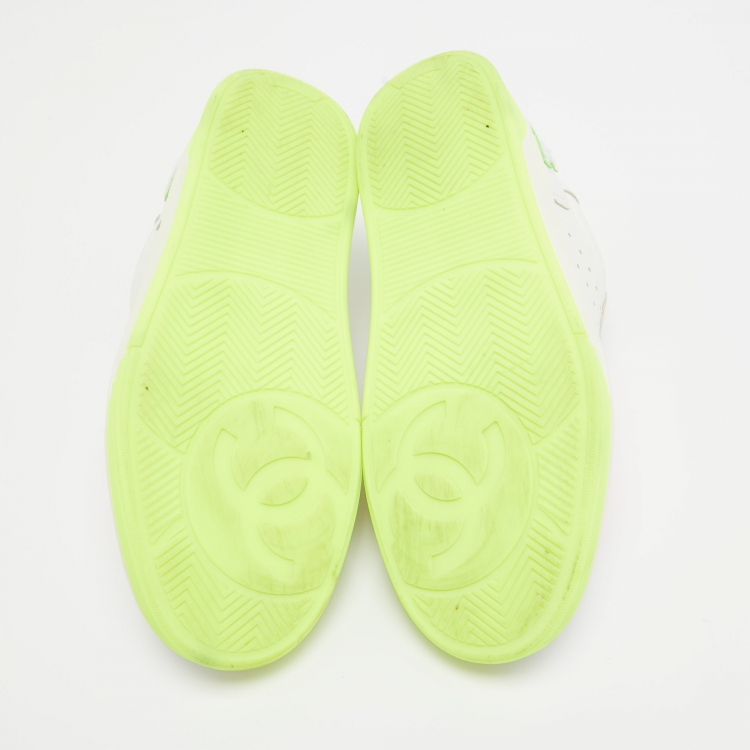 Pre Owned Chanel White Leather Logo Low Top Sneakers Size 38.5
