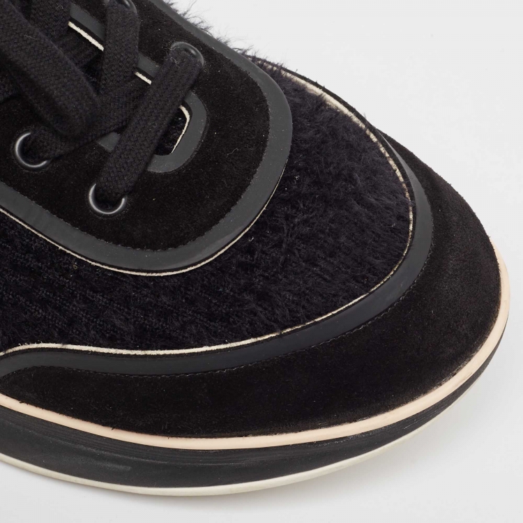 Pre Owned Chanel  Black Tweed and Suede CC Lace-Up Sneakers Size 41