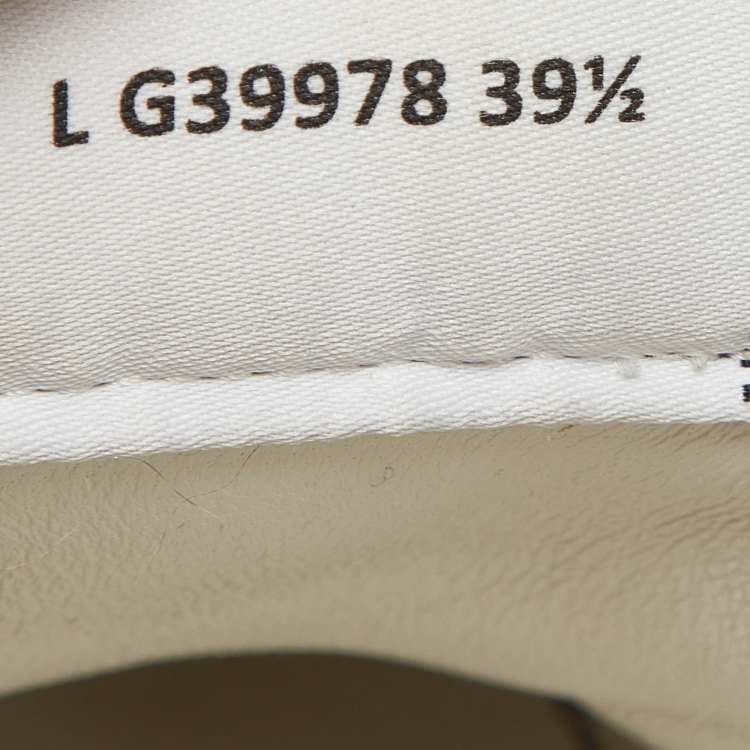 Pre Owned Chanel Grey/Black Suede Interlocking CC Logo Sneakers Size 39.5