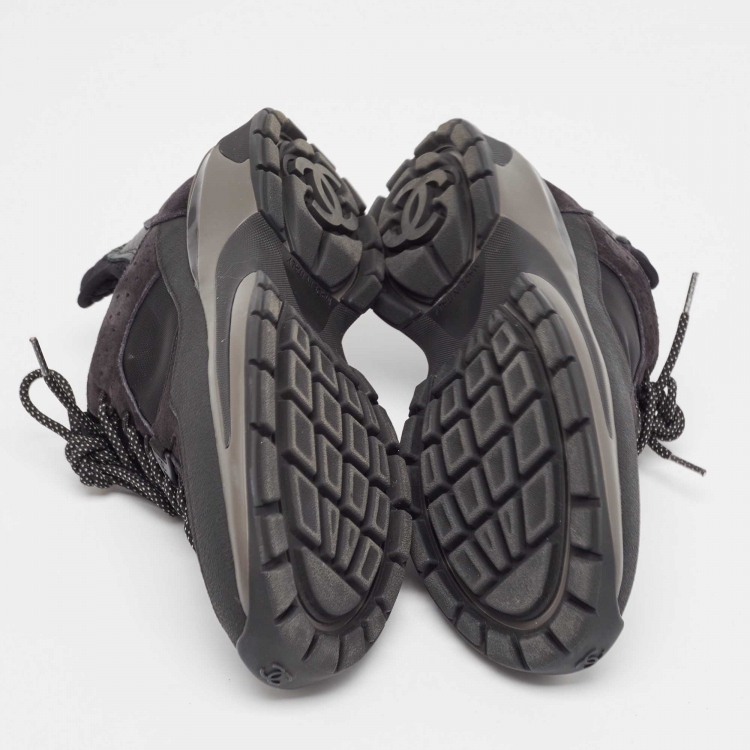 Pre Owned Chanel Black Nubuck and Mesh CC Interlocking CC Logo Sneakers Size 39