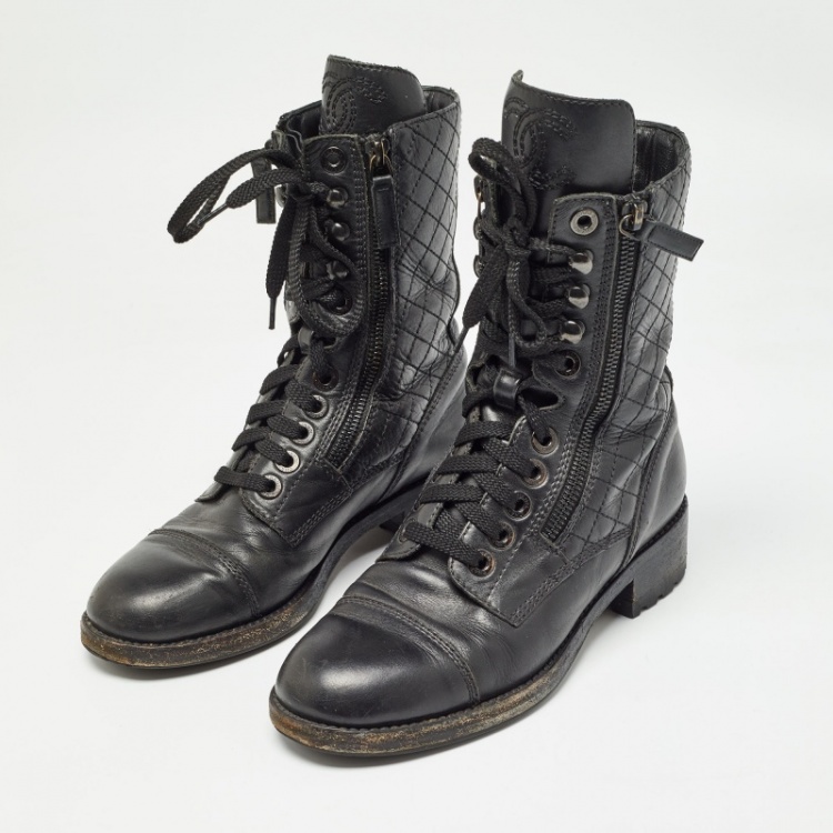 Pre Owned Chanel Black Leather Interlocking CC logo Combat Boots Size 36