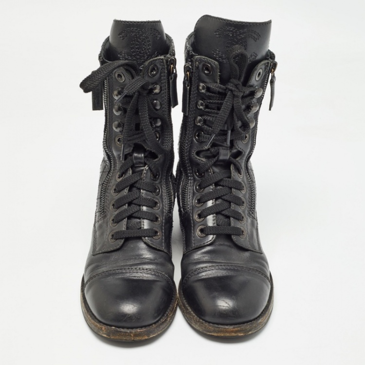 Pre Owned Chanel Black Leather Interlocking CC logo Combat Boots Size 36