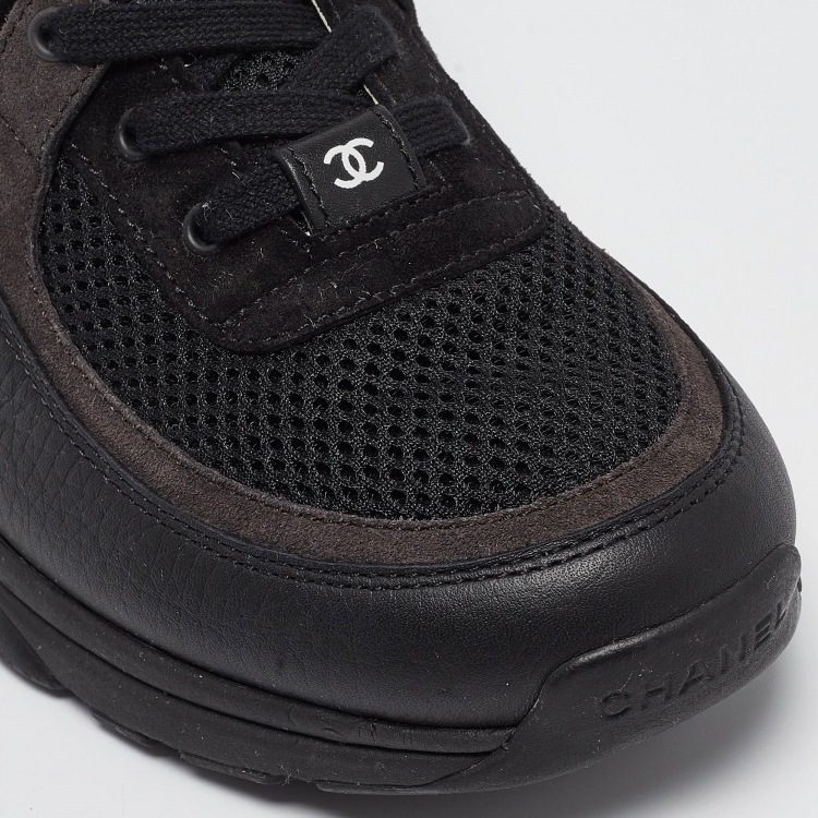 Pre Owned Chanel Black Leather and Mesh CC Low Top Sneakers Size 40