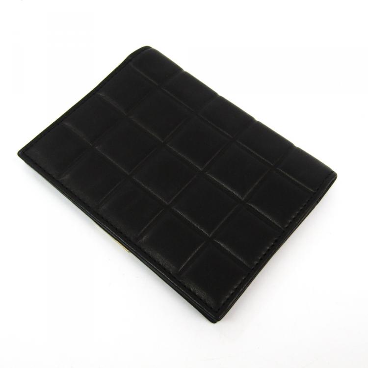Pre Owned Chanel Black Bar Quilted Leather Card Holder Cover