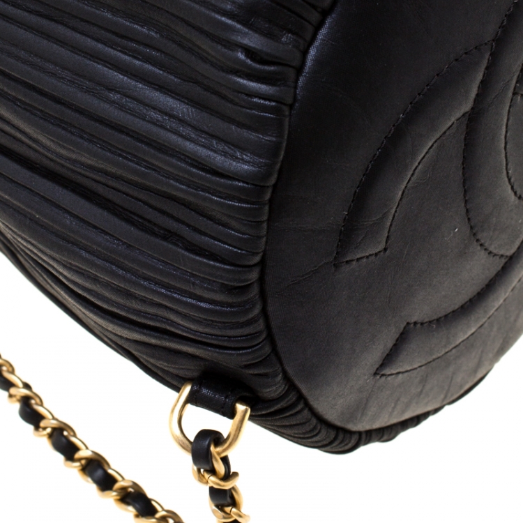 Pre Owned Chanel Black Pleats Leather CC Drawstring Backpack